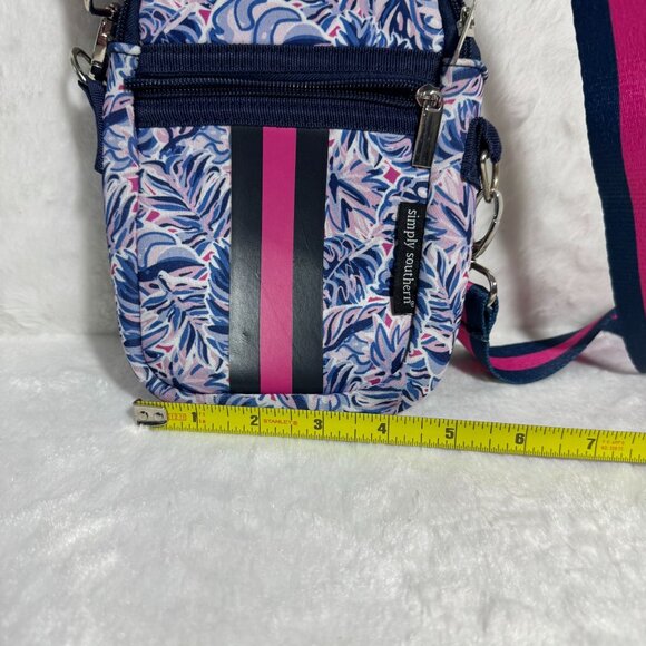 Simply Southern Neoprene Crossbody Bag With Floral Print & Adjustable Strap - Picture 7 of 8
